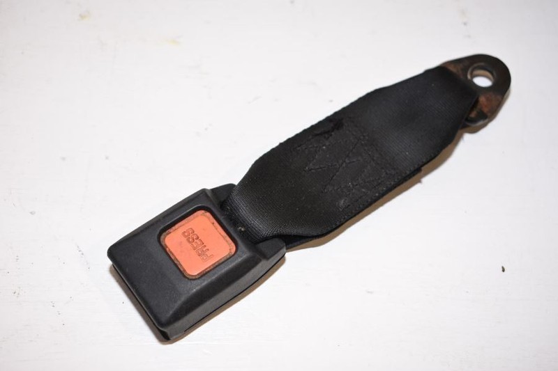 1989-1994 NISSAN 240SX S13 KA24DE SILVIA RIGHT REAR SEAT BELT BUCKLE OEM