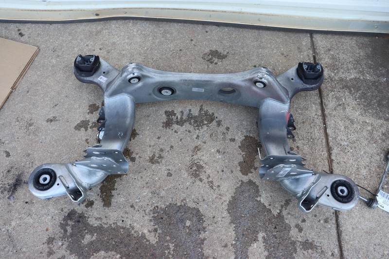 2014-2021 MERCEDES S-CLASS S550 W222 RWD REAR CROSSMEMBER SUBFRAME OEM