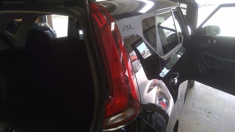 Passenger Tail Light Model Incandescent Fits 20-22 SOUL 3547024