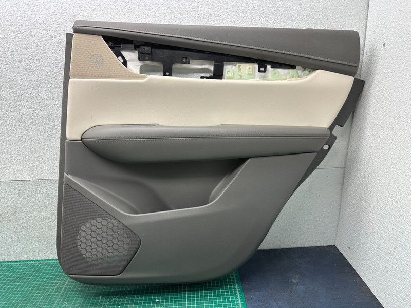 17-19 Cadillac XT5 REAR RIGHT PASSENGER SIDE INTERIOR DOOR PANEL TRIM OEM