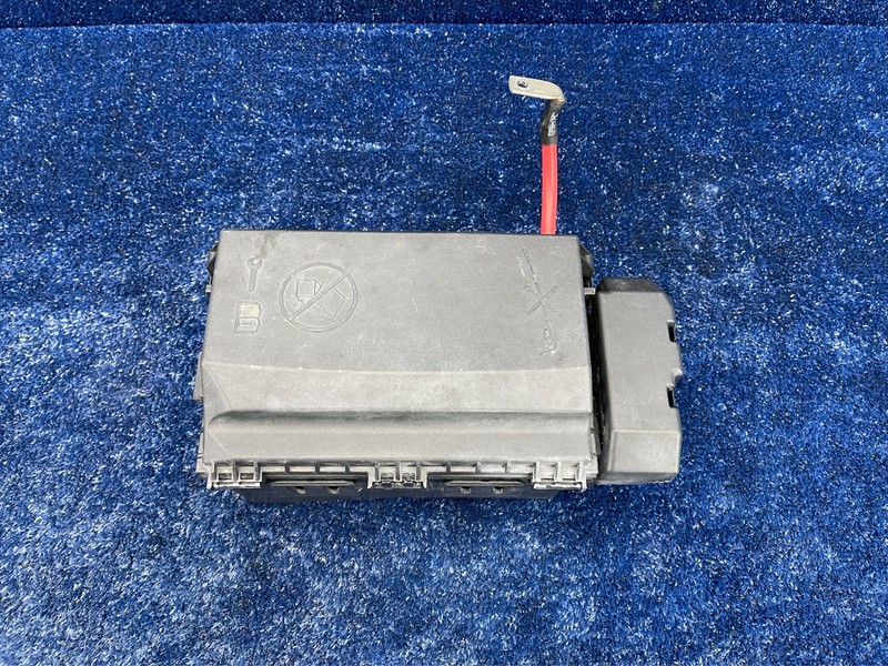2016–2019 BUICK CASCADA Fuse Box Under Hood OEM 39065974