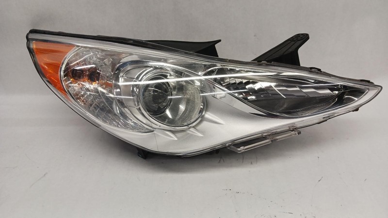 11-'14 HYUNDAI SONATA Right passenger headlight halogen chrome OEM Grade B