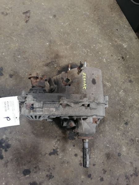 Transfer Case New Process 231 Command-trac Fits 94-00 CHEROKEE 1289032