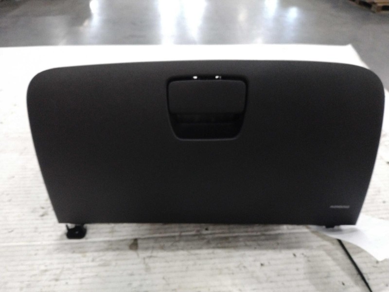 2016 BUICK ENCORE Glove Box RED OEM Used 18000 Miles NJ25-21841-546907