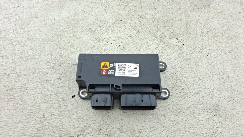 2013-2016 BUICK ENCORE COMPUTER RESTRAINT CONTROL DIAGNOSTIC MODULE OEM