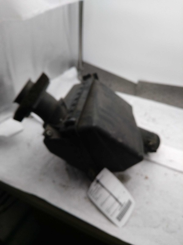 Used Air Cleaner Assembly fits: 2013 Nissan Frontier 6 cylinder 4.0 Grade A