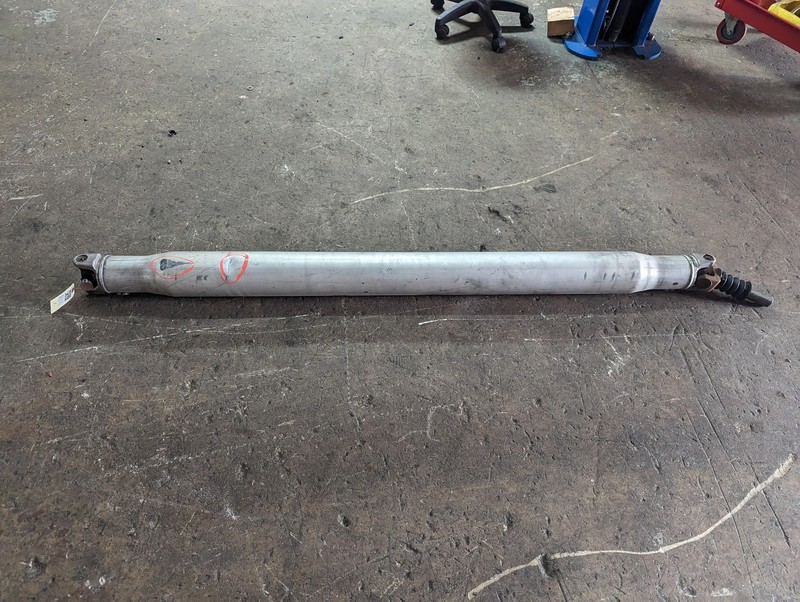 Rear Drive Shaft 2017 Cadillac Escalade ESV 23318717 X