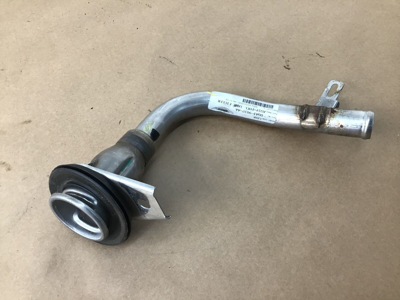 Aston Martin DB9 GT 2016 Fuel Gas Feed Filler Neck Pipe Line Hose 13-16 ;:Y