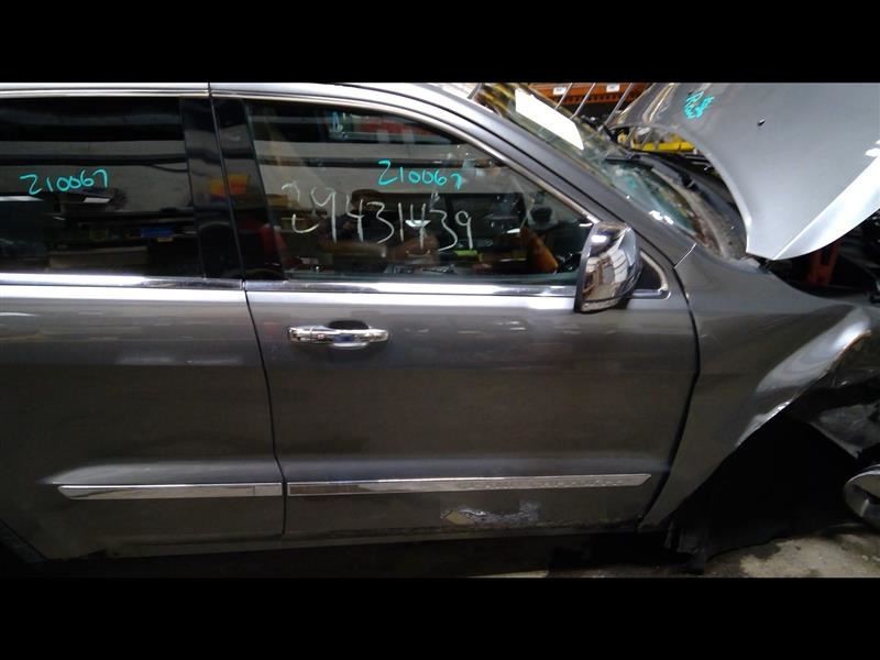 Passenger Front Door Electric Gray Fits 11-19 GRAND CHEROKEE 747053
