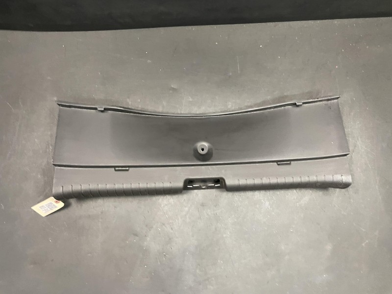 Rear Trunk End Sill Scuff Plate 2019 KIA Soul 85770-B2000 2014 2015 2016 2017 18