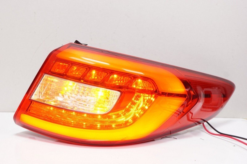 HYUNDAI SONATA Right RH Tail Light Tail Lamp OEM 2015 - 2017