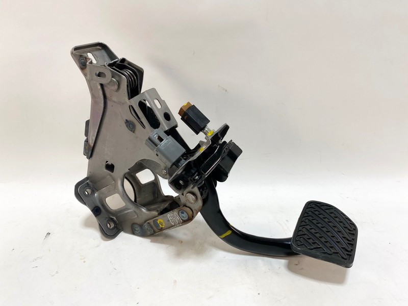 14-23 INFINITI Q50 Q60 BRAKE STOP PEDAL W/ BRACKET & SENSOR ASSEMBLY OEM