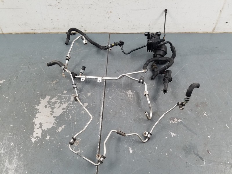 2016 14 15 16 17 Audi RS7 4.0L Engine Mounted Fuel Lines #4402 G1