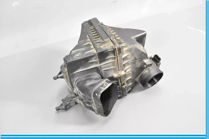 10-15 Jaguar XJL X351 Right Side Air Cleaner Filter Box Top Upper Cover OEM