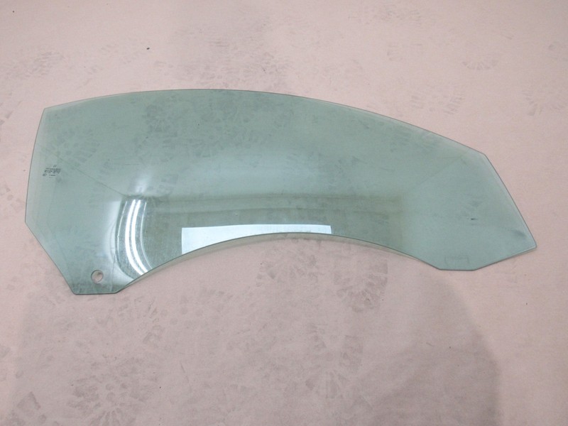 Mercedes SLK55 R171 2006 Front Right Passenger Door Window Glass 04-11 *