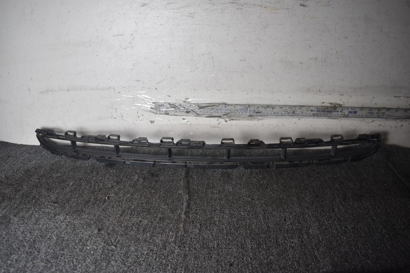 2019-2021 PORSCHE MACAN S LOWER GRILLE FACTORY OEM