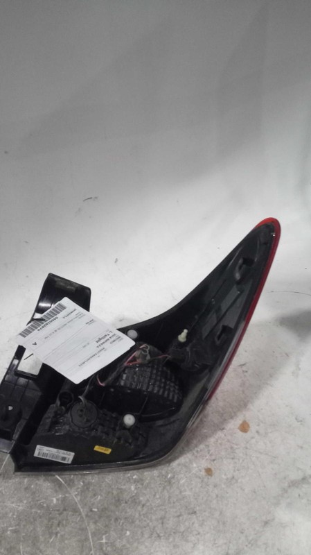 2018 Subaru Impreza Left Tail Light Assembly Black OEM 638588 114K Miles