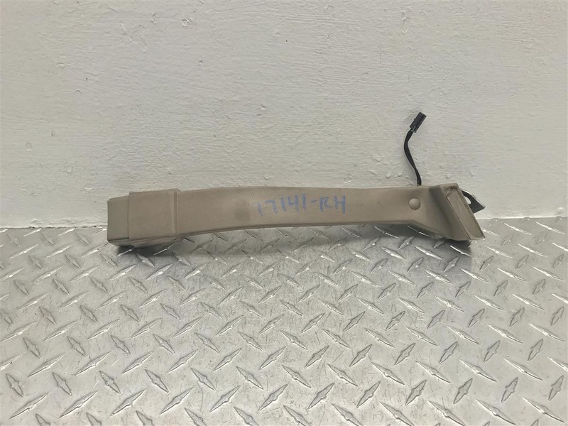 1999 GMC YUKON PASSENGER FRONT BUCKLE OEM