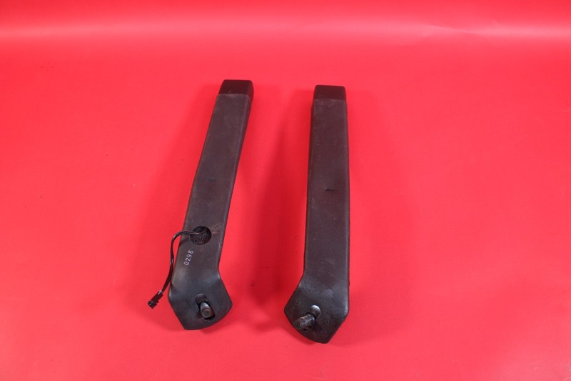 1993-2002 FIREBIRD/CAMARO SEATBELT RECEIVER BUCKLES FRONT ONLY BLACK *USED*