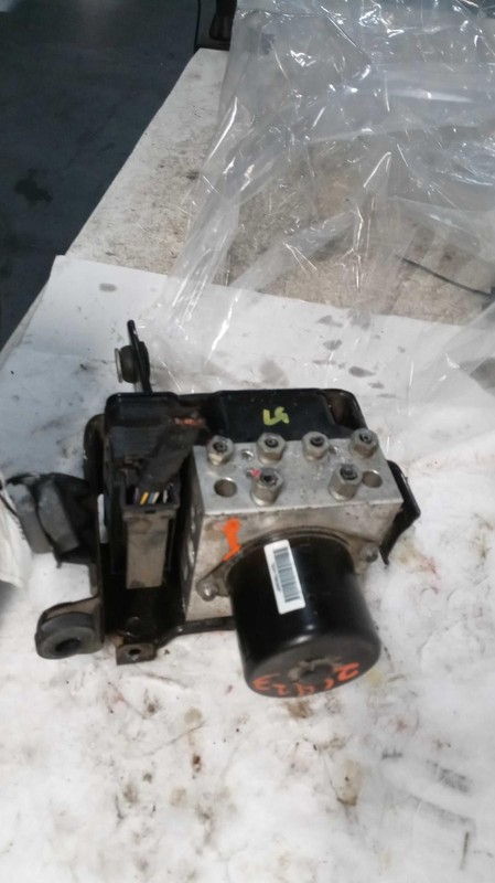 2014 Chevrolet Malibu ABS Pump & Motor Assembly OEM 62000 Miles Gold