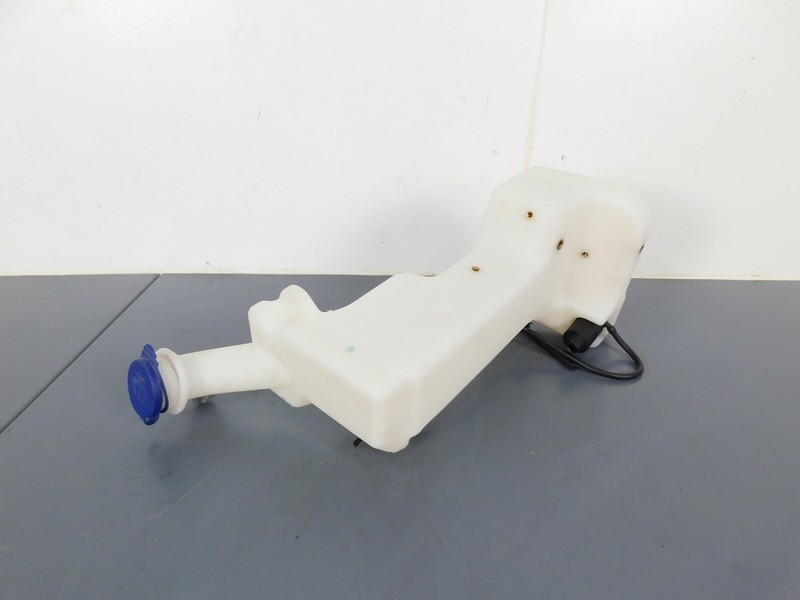 2015 16 17 McLaren 650S Spider Windshield Washer Tank / Pump #5010 A9