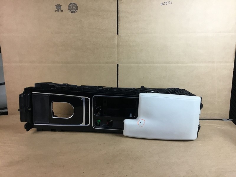Jaguar XF 2016 Center Console Floor Frame Bracket Armrest Panel Cover 16-19 |:M