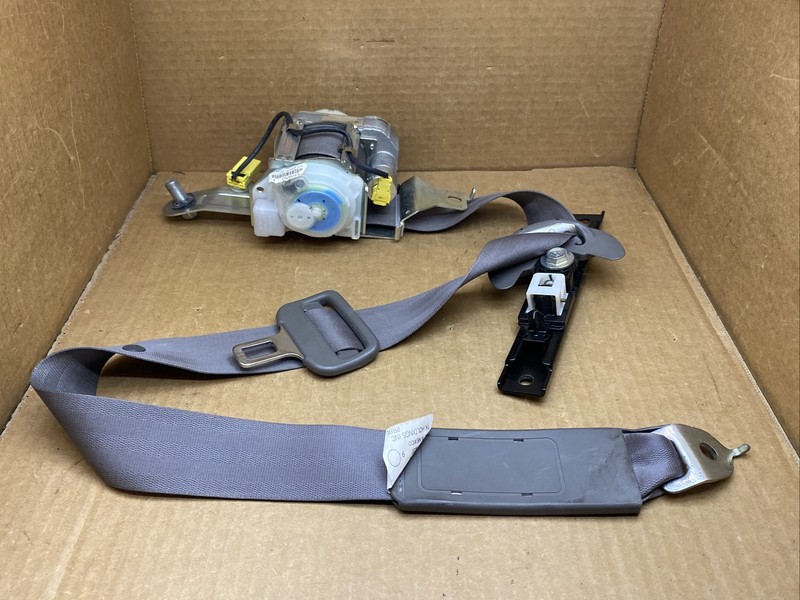 06-11 Civic Sedan Front Right Passenger Side Seat Belt Seatbelt Retractor Gray