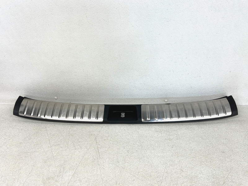 ⭐20-22 HYUNDAI PALISADE REAR TRUNK SILL SCUFF PLATE TRIM PANEL ASSY OEM LOT2737