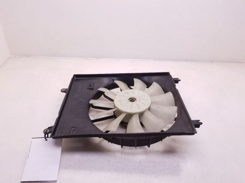 98 99 00 01 02 03 TOYOTA SIENNA RADIATOR FAN MOTOR ASSEMBLY