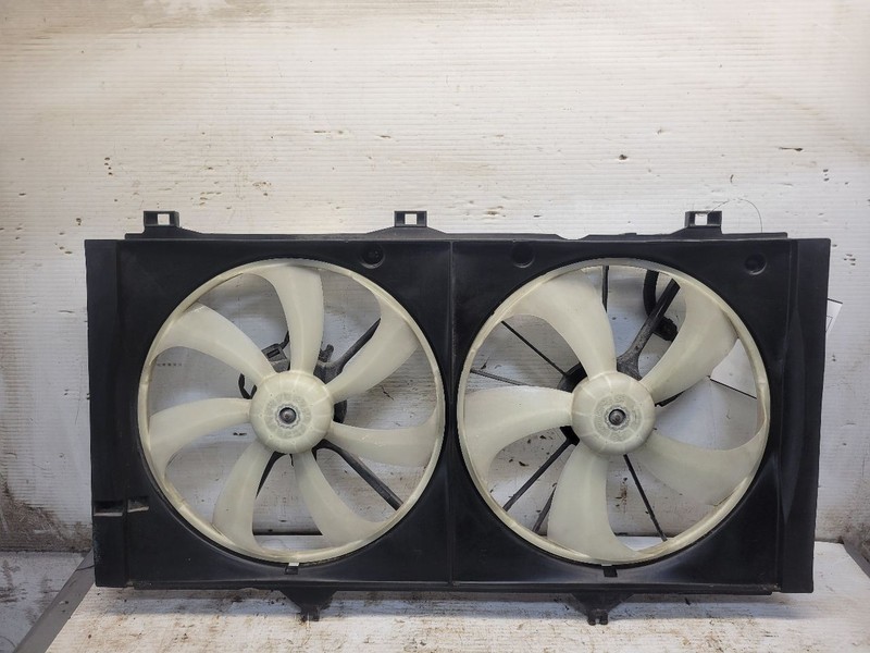 Radiator Fan Motor Fan Assembly 1ARFE Engine 4 Cylinder Fits 09-16 VENZA 1644443