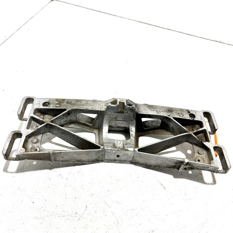 2017 JAGUAR XE 2.0L RWD TRANSMISSION MOUNT BRACKET GX735060AC OEM