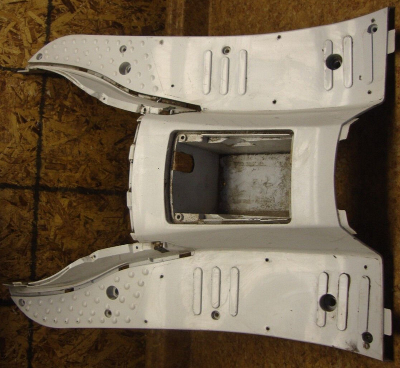2011 Scooter Keeway Agora 50CC 50 CC White Plastic Trim Floorboard Floor Board
