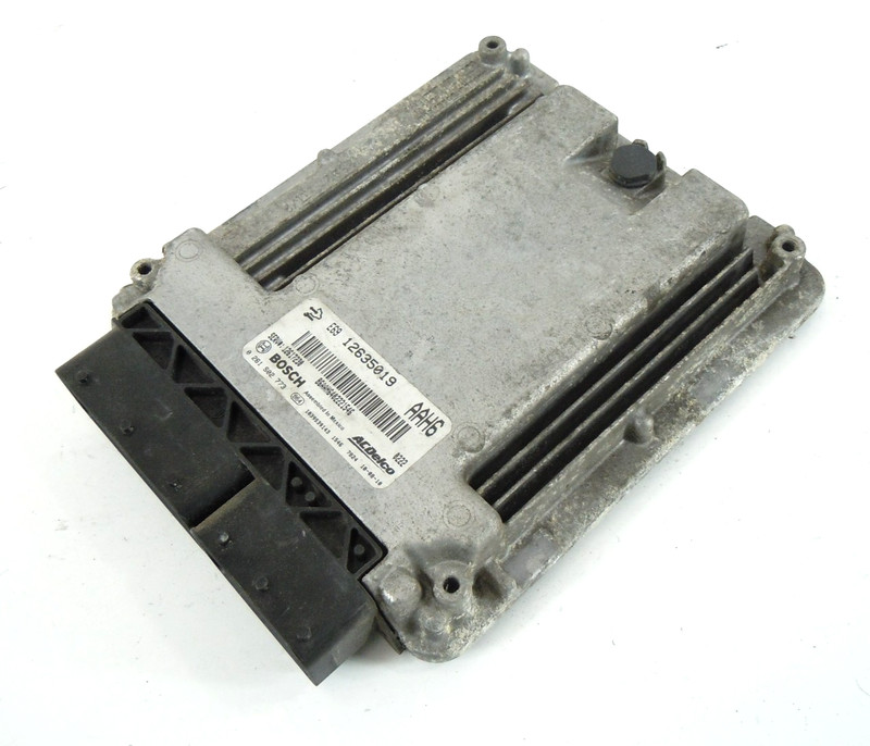 2010 2011 Chevrolet Traverse Engine Control Module ECM ECU OEM 12635019