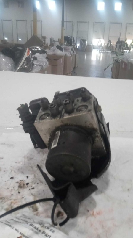 2017 Jeep Grand Cherokee ABS Pump & Motor Assembly OEM 68085397AB 138K Miles