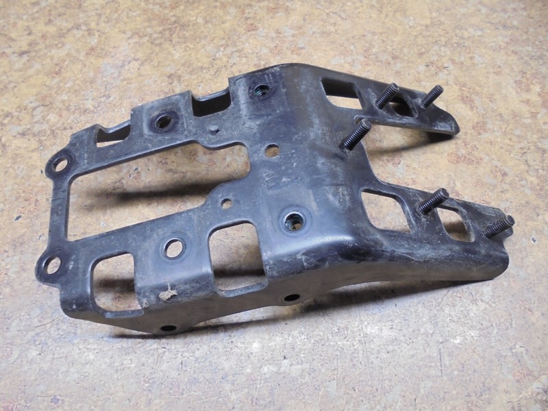 2016 Yamaha XSR900 XSR 900 Rear Back Fender Mount bracket Brace Support Tail 16