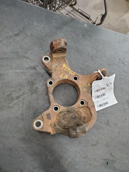 Driver Front Spindle/Knuckle Classic Style Fits 01-07 SIERRA 1500 PICKUP 270198