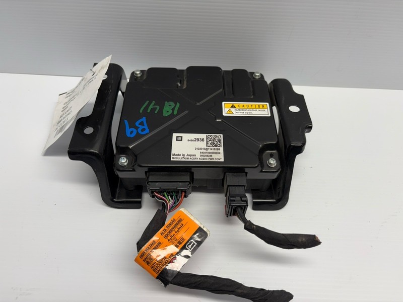 2022-2025 SIERRA AC DC INVERTER MODULE 84962936 33K MILES