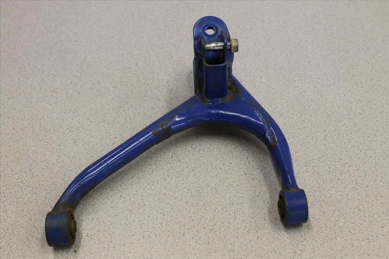 1987 SUZUKI LT 80 FRONT LEFT LOWER ARM SUSPENSION OEM LT80 87