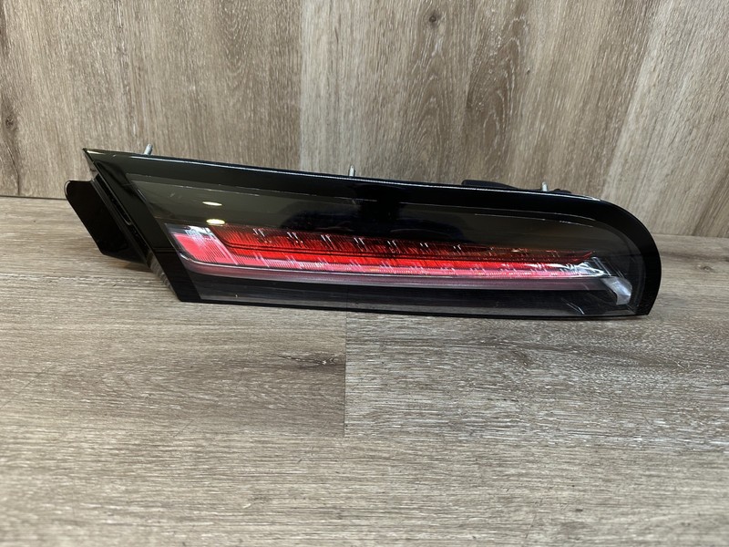 2026 CADILLAC VISTIQ RH TAIL LIGHT ASSY OEM PART # 42920653