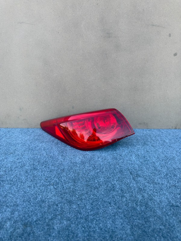 INFINITI Q50 2014-2017 OEM LEFT DRIVER OUTER TAIL LIGHT LED LAMP ASSEMBLY