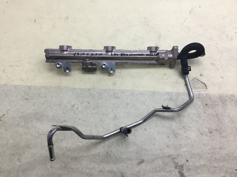Lexus GS350 3.5L Left Driver Engine Motor Fuel Injector Rail Pipe 13 - 18 :Y