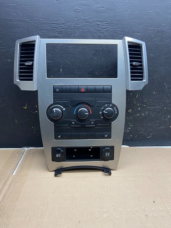 2008 2009 2010 Jeep Commander Grand Cherokee A/C Climate Control Bezel ab1831 DG