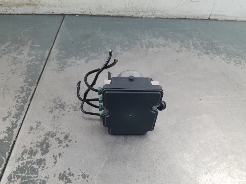 2019 Camaro ZL1 1LE ABS Brake Pump Module #1945 VV2