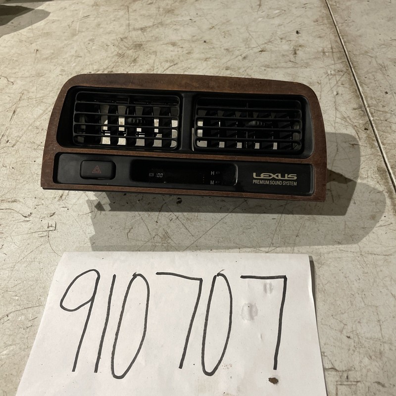 1997 - 2000 LEXUS ES300 Center Dash Grille Air Vent 55405-33060 OEM