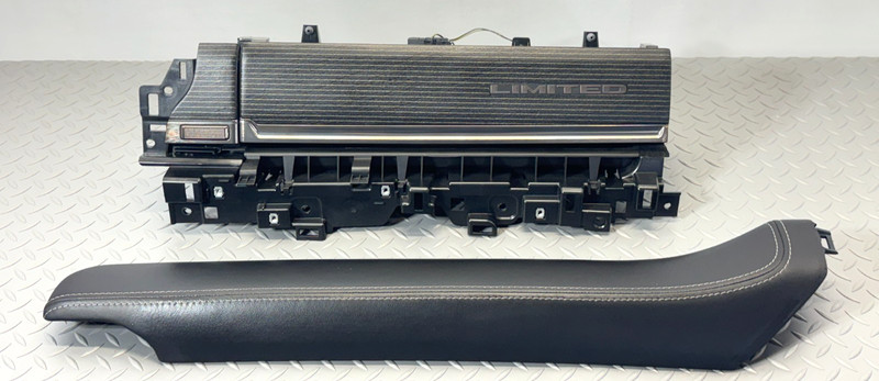 ✅19-2026 RAM 1500 LIMITED BLACK WOOD GLOVE BOX INSTRUMENT PANEL RIGHT SIDE OEM