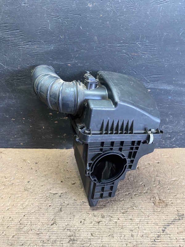 2019 to 2023 Mazda CX5 CX-5 2.5L TAir Cleaner Box Filter Housing Oem s3612 DG