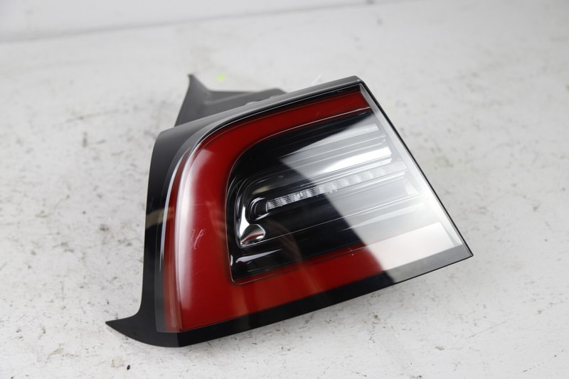 2017 - 2023 Tesla Model 3 Rear Left Driver Side Taillight 22K Miles OEM