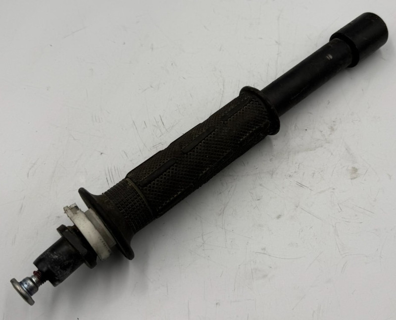2004 Kawasaki Ninja EX250 Handlebar Throttle Grip Cable Latch EX 250 2007 06 05