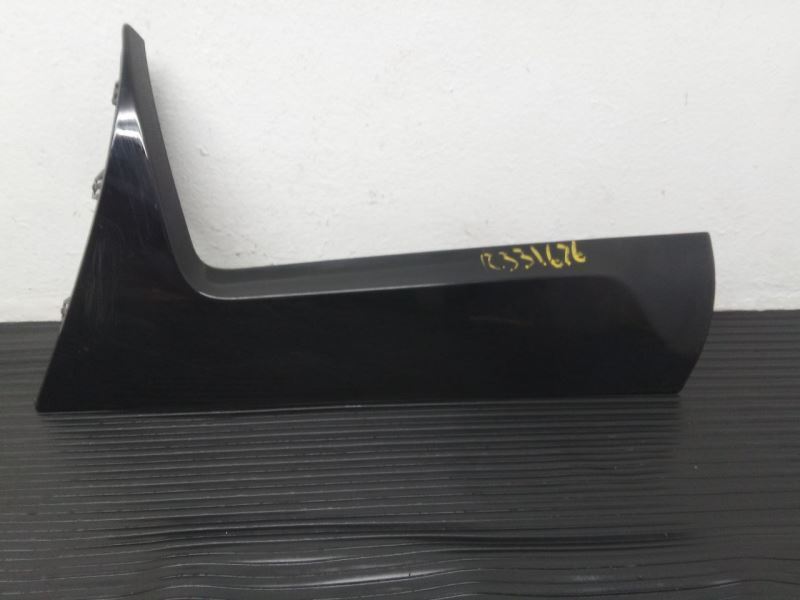18-21 Chevrolet Traverse Extanded Cab Left Spoiler Applique Molding OEM 86799298