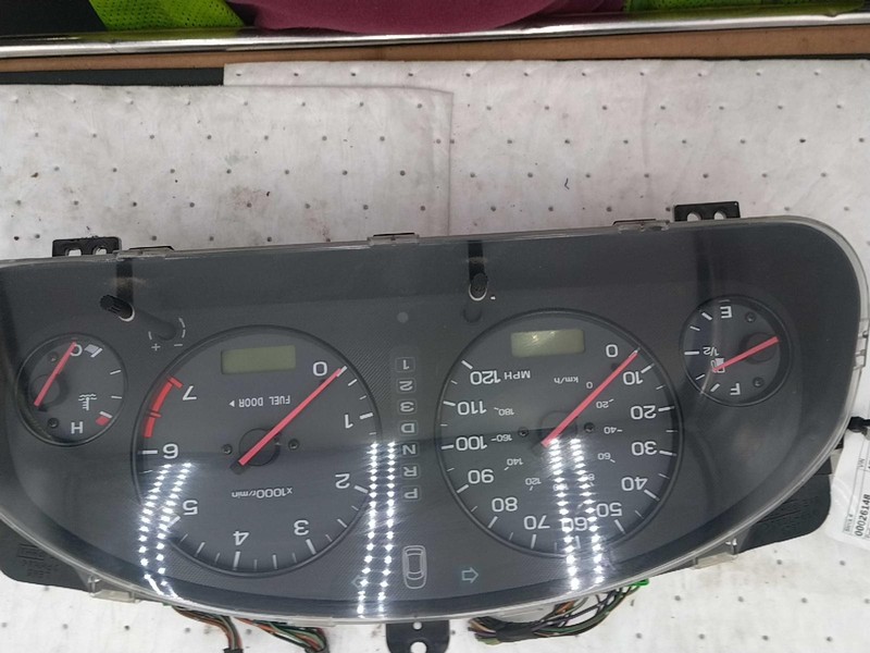 2000 Subaru Legacy Speedometer Gauge OEM Green 158K Miles NJ25-26148-667942